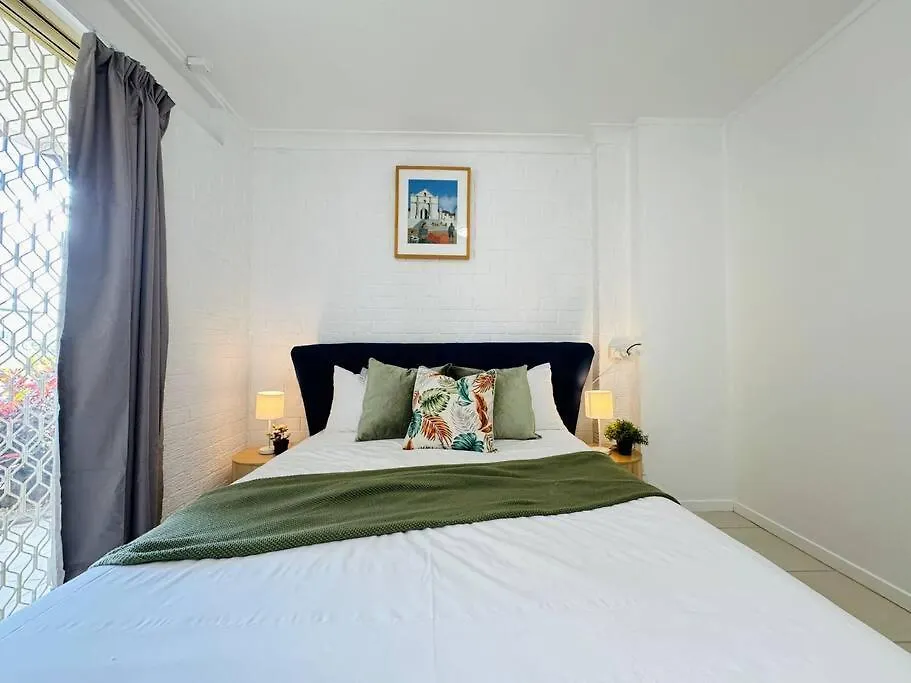 Convenient 2-Bdr Studio In Macgregor 3Elb Brisbane